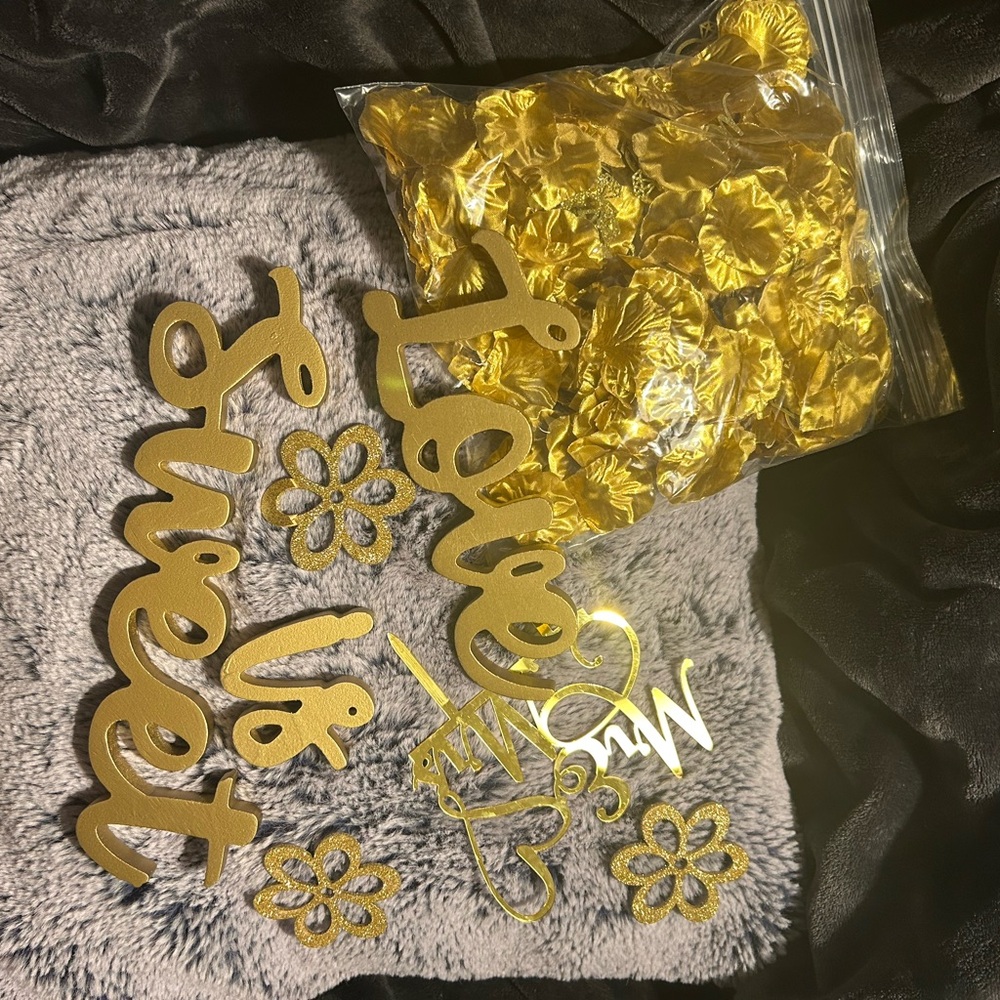 Gold Decorative Cutouts